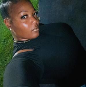 Meet your Posher, Carla